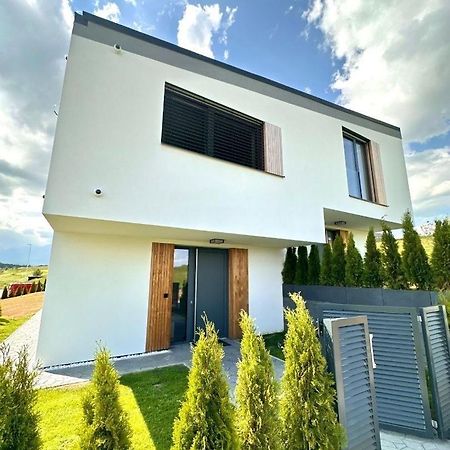 Luxury Apartments Maly Slavkov Экстерьер фото