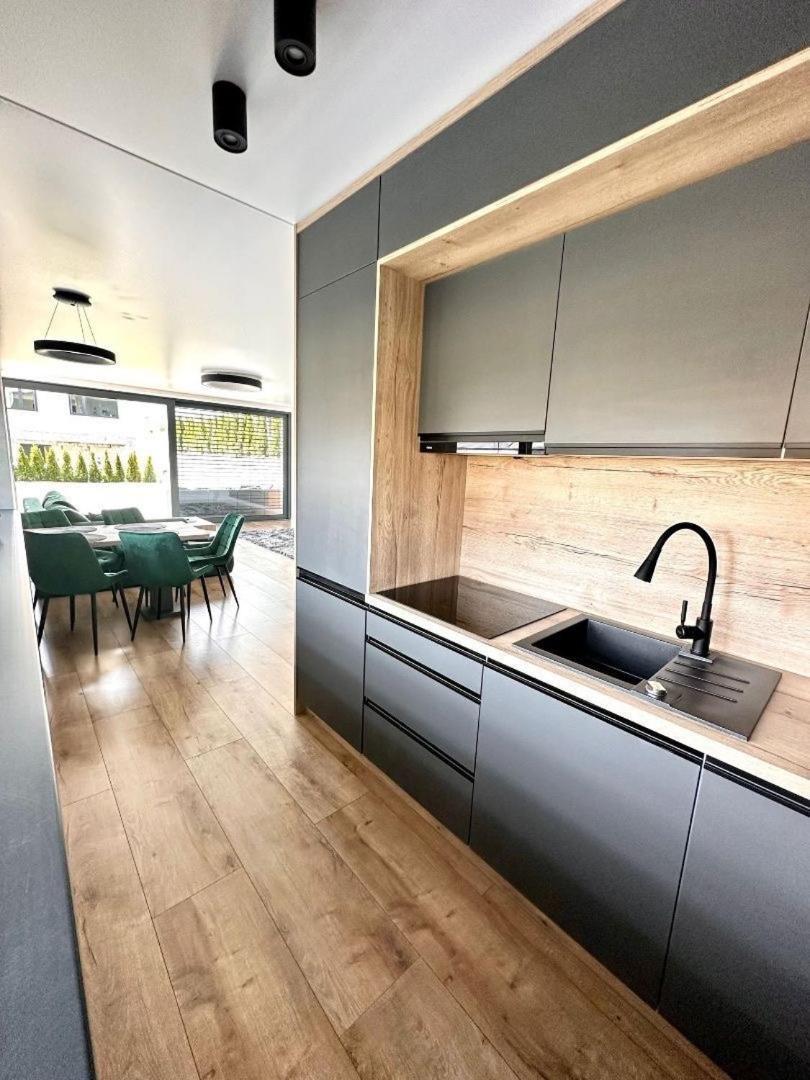 Luxury Apartments Maly Slavkov Экстерьер фото