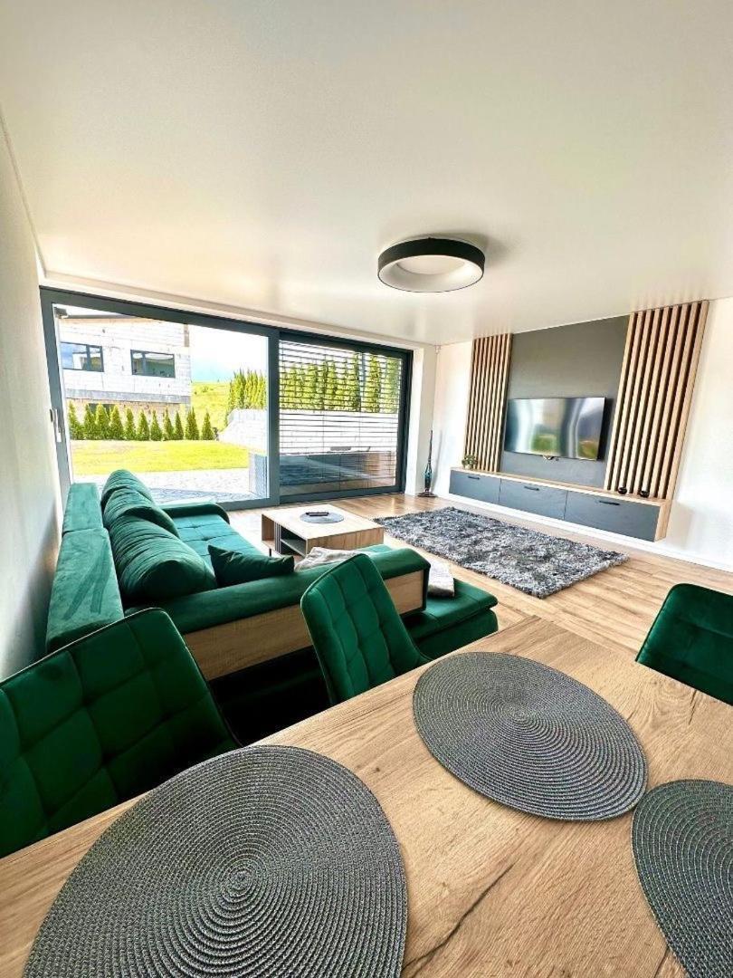 Luxury Apartments Maly Slavkov Экстерьер фото