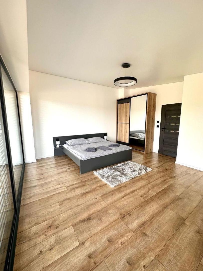 Luxury Apartments Maly Slavkov Экстерьер фото